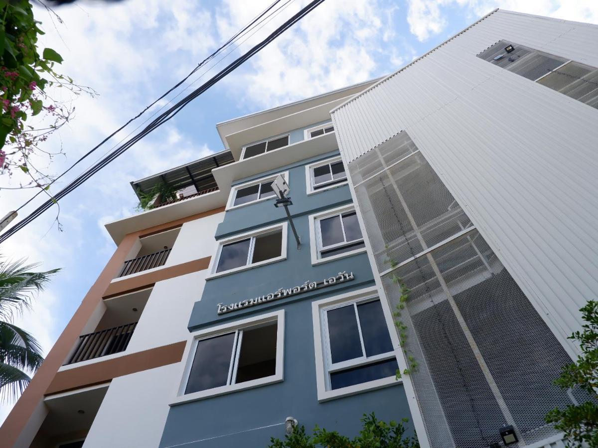 Airport A1 Hotel Chiang Mai Exterior foto